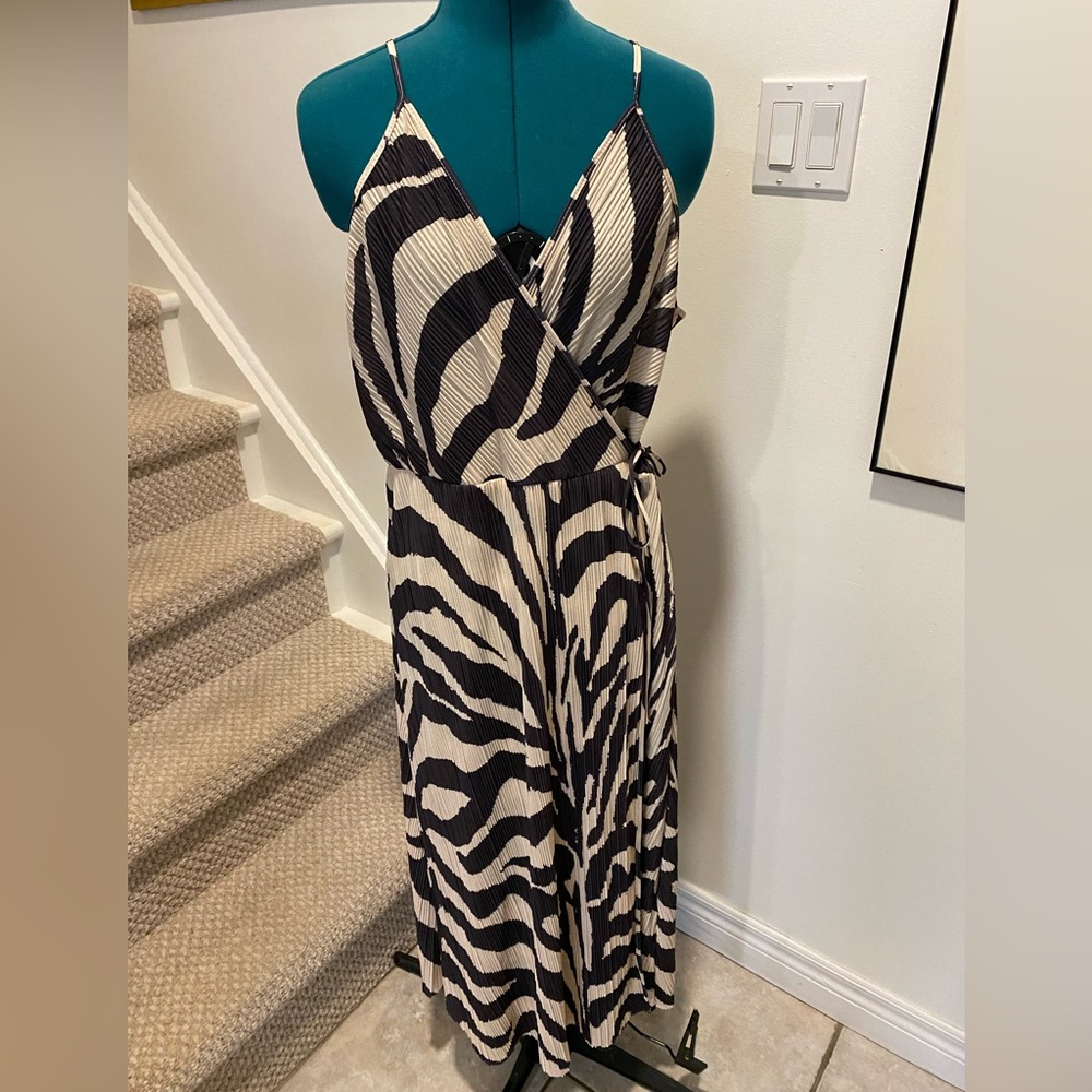 H&M crepe wrap dress, NWT, zebra print, size L